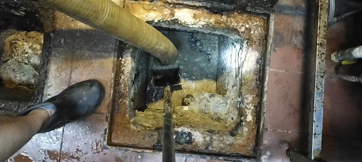 伍家岗化油池清理-污水池清掏