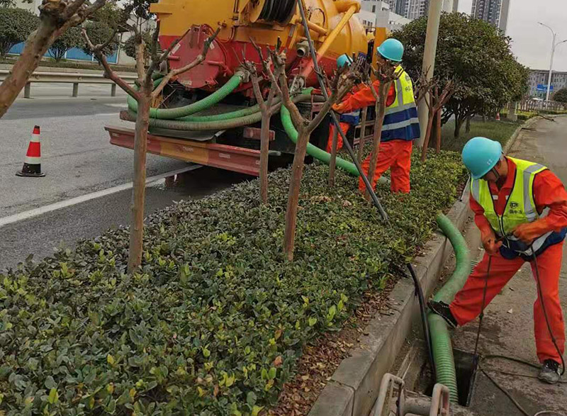 伍家岗市政管道清淤