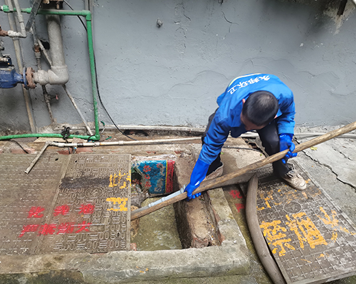 伍家岗清掏化粪池
