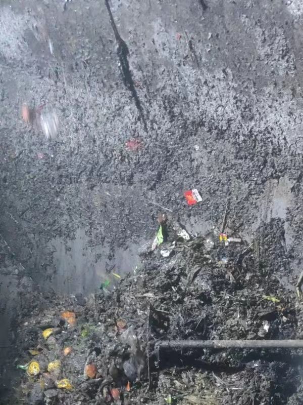 伍家岗污水池清理